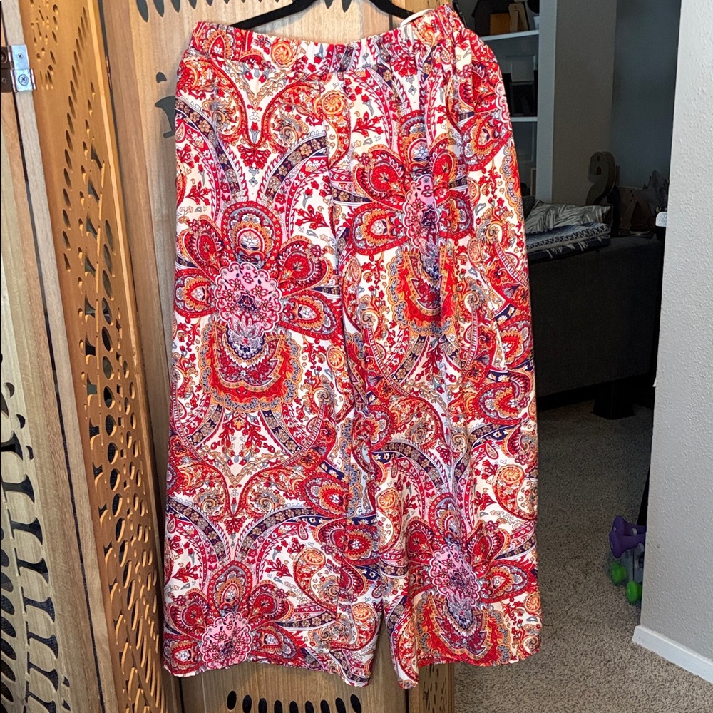 Floral Paisley Women's palazzo pants